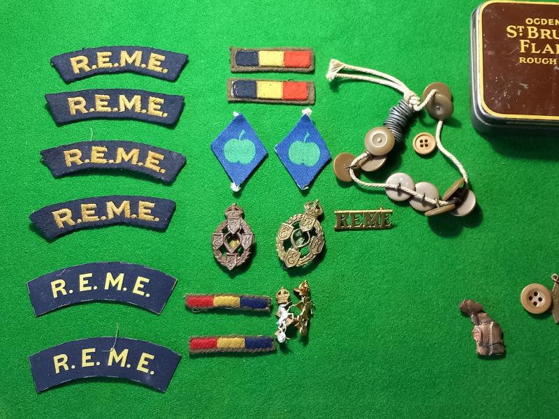 R.E.M.E INSIGNIA LOT -TIME CAPSULE