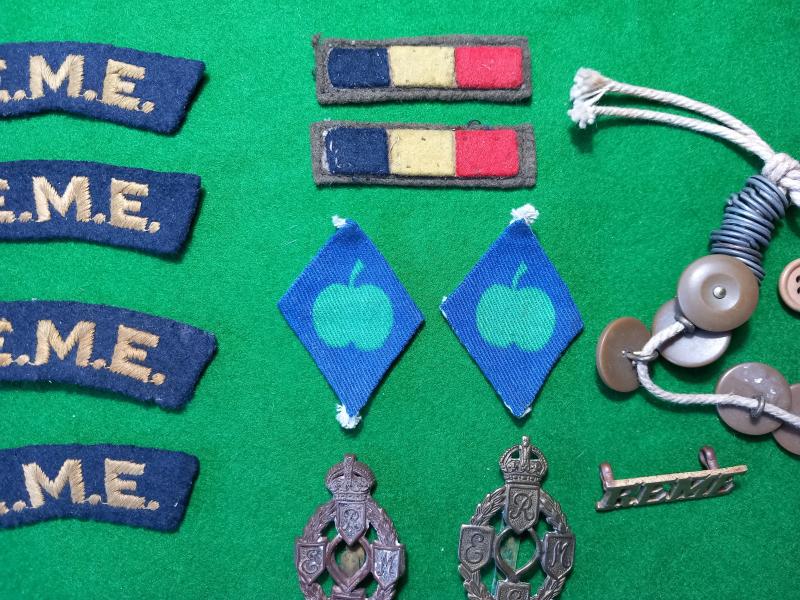 R.E.M.E INSIGNIA LOT -TIME CAPSULE