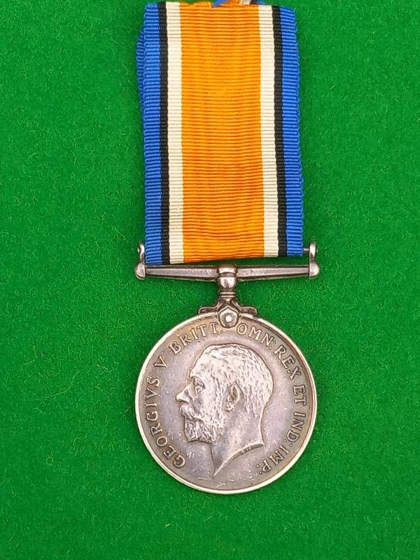 1914 -1918 SILVER WAR MEDAL RAILWAY PALS