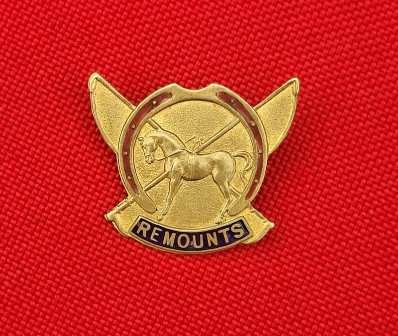 REMOUNTS SWEET HEART BADGE