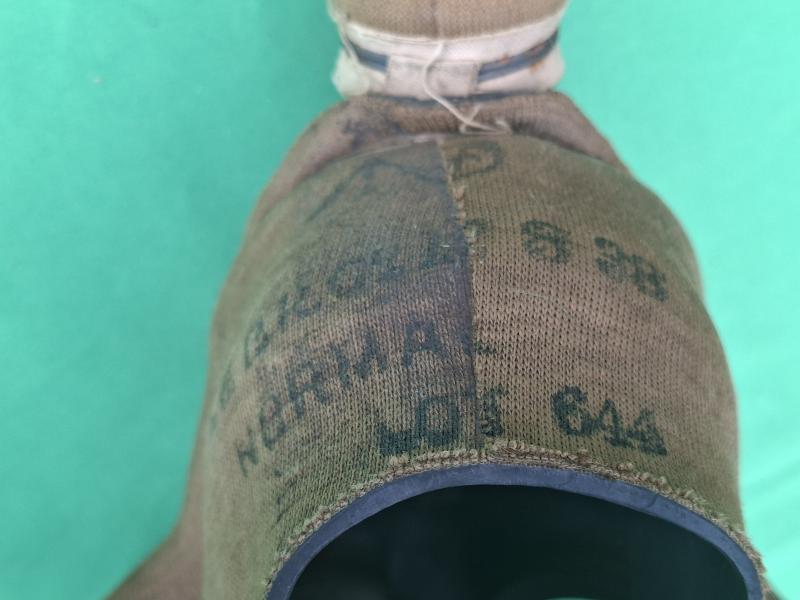 1939 DATED BRITISH EARLY WAR GAS MASK.