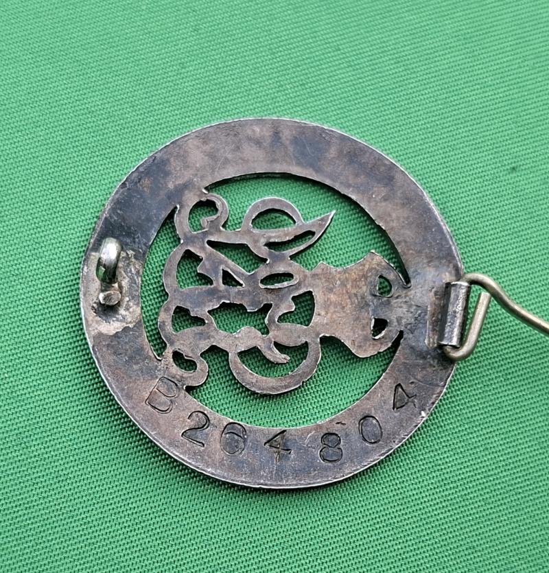 TYNESIDE SCOTTISH / K.O.Y.L.I INSIGNIA LOT